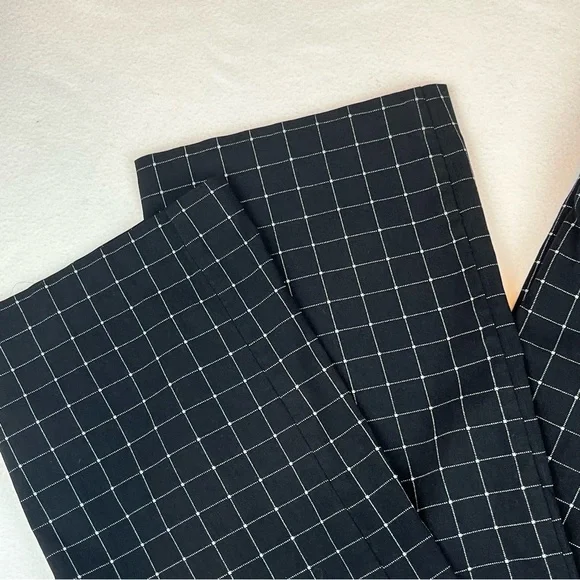 Reitmans Black and White Checkered Pants - Picture 3 of 10